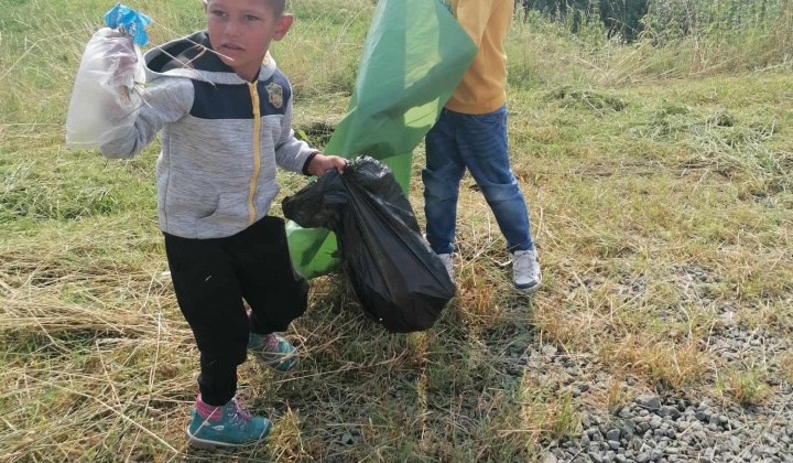 Rozvojový tím v akcii / Separácia odpadu - foto